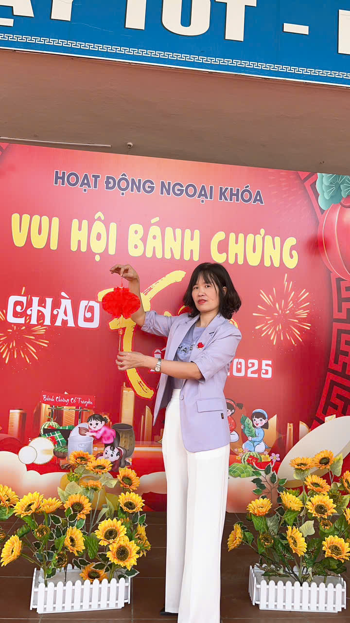 Cô Trần Thị Trà Lý - GV Tiếng Anh 